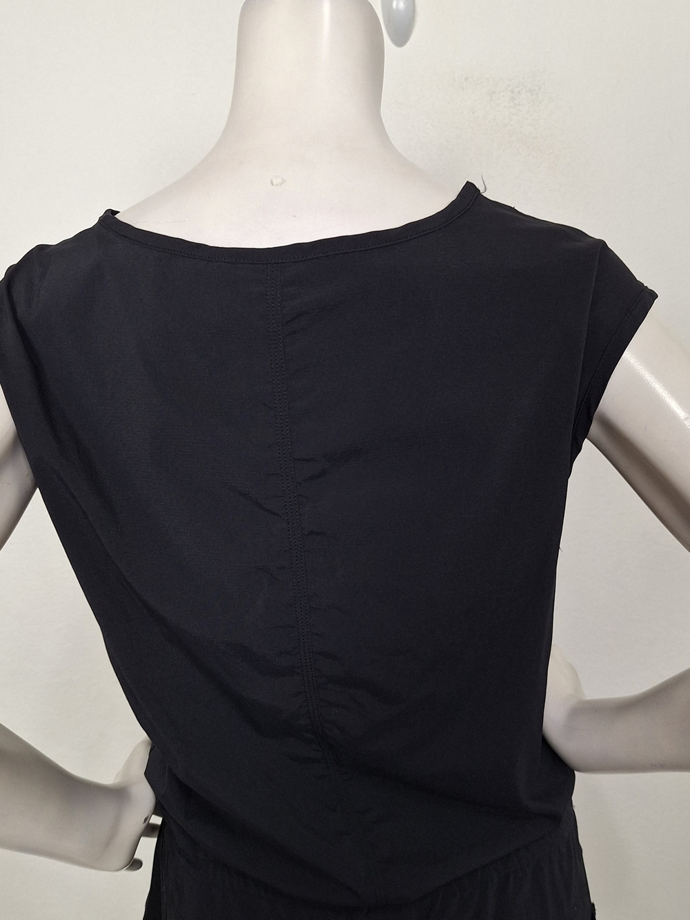 Indygena Black Second Layer Mesh Inserts W/Pockets Woven Stretch Dress Size M - Picture 8 of 13